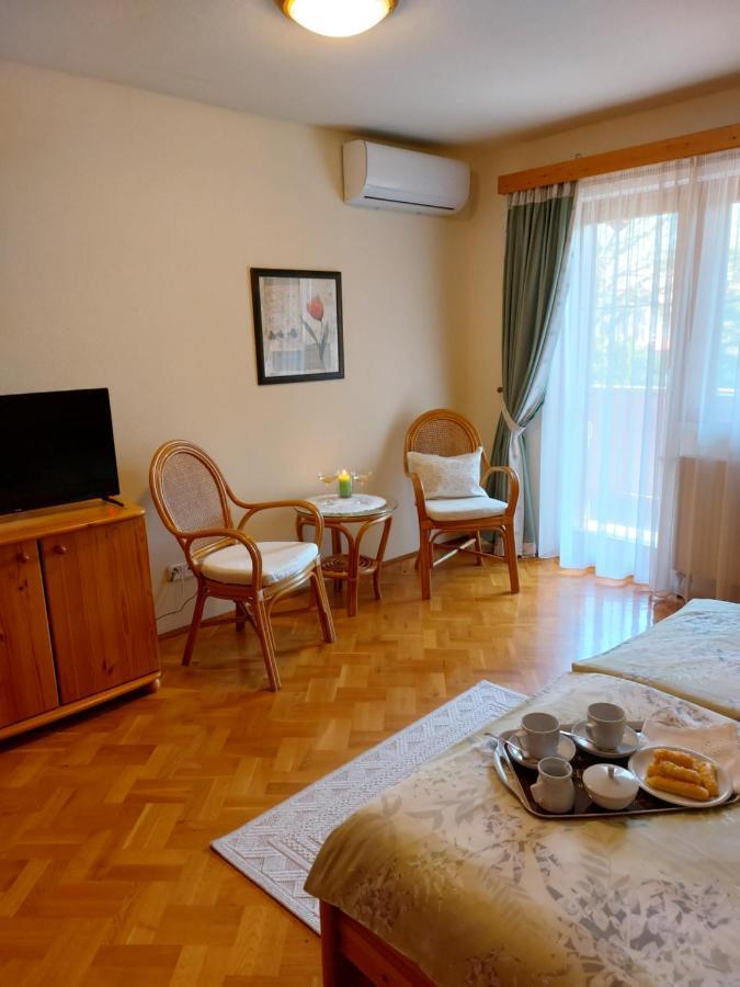 Toelgyes Apartment Hajdúszoboszló المظهر الخارجي الصورة