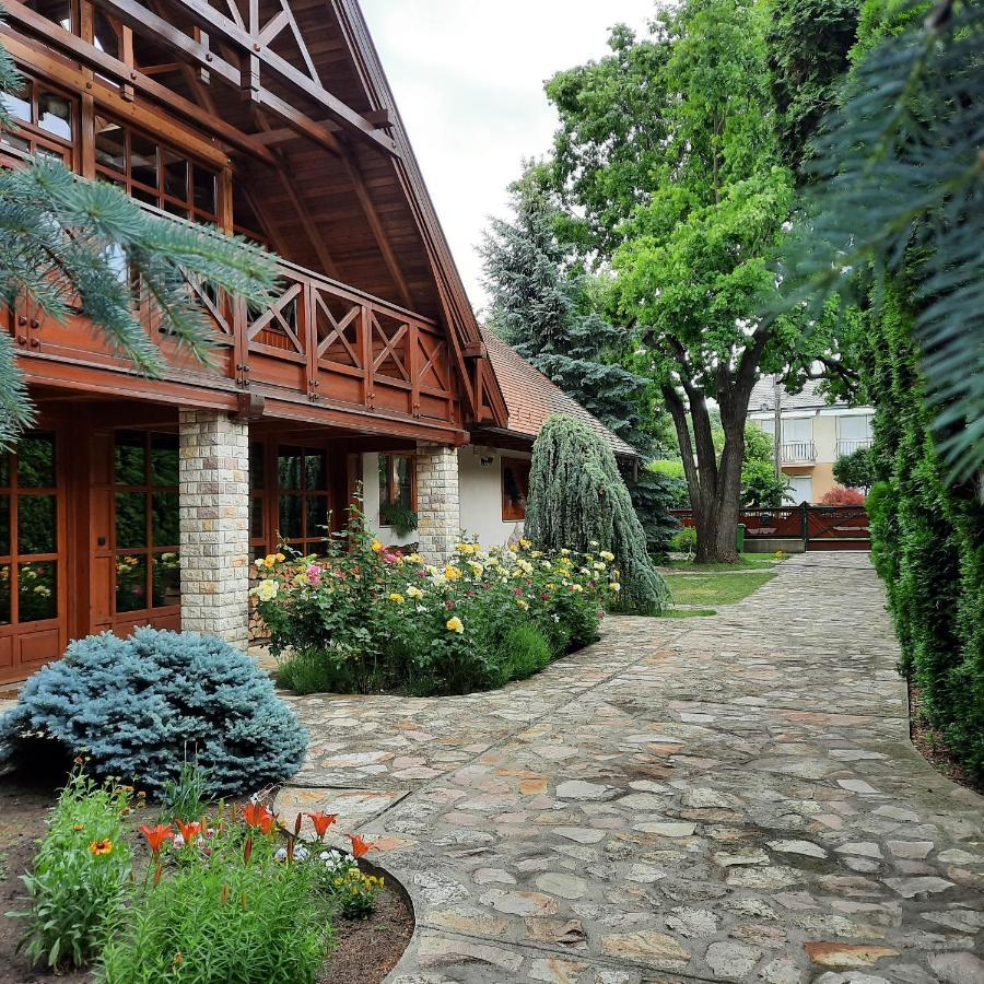 Toelgyes Apartment Hajdúszoboszló المظهر الخارجي الصورة