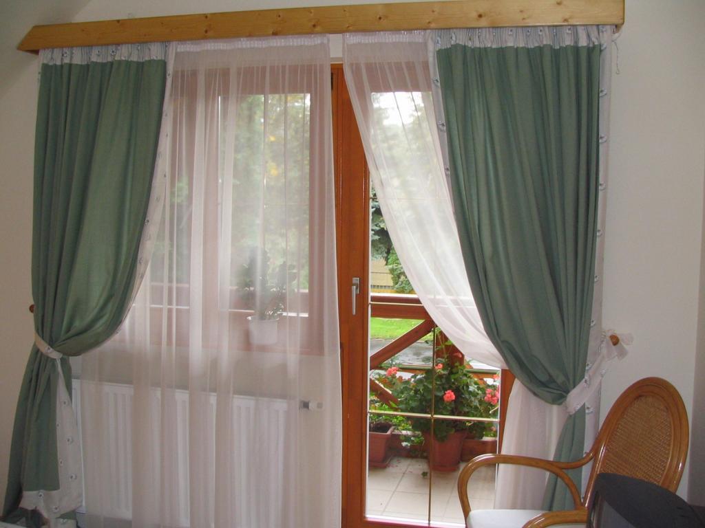 Toelgyes Apartment Hajdúszoboszló الغرفة الصورة